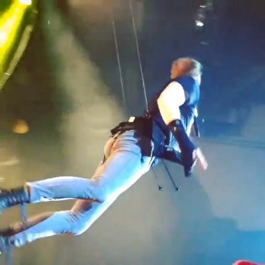 On Top Of The World - Imagine Dragons (Saint Augustine May 2013) Dan Reynolds Flies In The Air