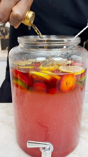 Hennessy Strawberry Lemonade Punch | Tipsy Bartender