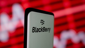 BlackBerry 5G smartphone in the works, new Onward Mobility program hints