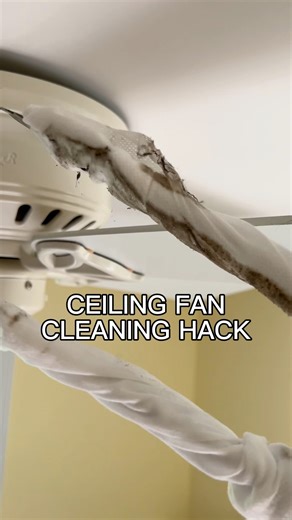 Easily clean your ceiling fan using this hack and crocodile cloth wipes 👉 https://bit.ly/3WmiT3W | Live Composed