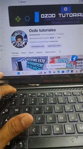 asi es como debes bajar y subir volumen en tu lap top#tips #hacks #windows #viralreels