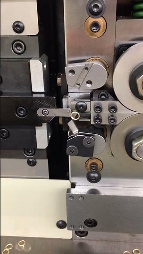 CNC Spring Coiling Machine Producing Rings