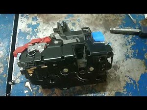 Авто-электро VAG принцип работы и разборка замка двери