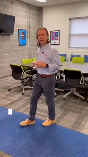 📉 With the federal jobs report on pause during the shutdown, we pulled our own pulse check on U.S. manufacturing. @scottnpaul breaks down what the latest data does tell us — from factory hiring to wages and what it signals for the industry. Watch the update now! #Manufacturing #JobsReport #ShutdownImpact #MadeInUSA #EconUpdate #job #jobmarket #jobmarkettrends #manufacturingmatters #manufacturing #factory #factoryjobs #governmentshutdown #governmentclosure #trump #trade #tradewar #hiring #hiring