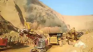 117K views · 1.1K reactions | Highwall comes down while all machines evacuate the pit! | Mining Mayhem | Facebook