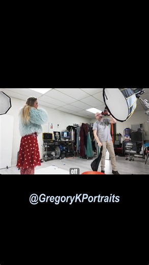 Off camera flash instruction from my latest video with model Mercy #offcameraflash #photography