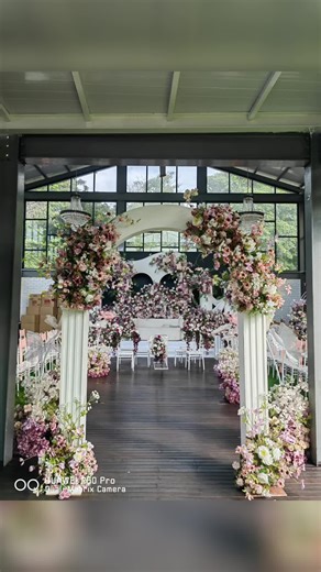 💕22.12.2024 💕Glasshouse Wedding 😍 Congratulations for Herrick & Jess ❤️ Thank you for choosing 📍Kluang Container Johor Glasshouse 🇲🇾as your wedding place💕居銮玻璃屋婚礼场地💕 👉☎️0174016100/0127237388 call or WhatsApp 👉Glasshouse for Wedding & ROM 👉 Free LED & PA System package now❗️❗️❗️ 📍Jalan Dua, Taman Bersatu, 86000 Kluang, Johor Malaysia 🇲🇾 #kluang #kluangcontainerhotel #kluangjohor #kluangwedding #johor #kluanghomestay #wedding #majlis #kluangphotographer #weddingday #weddingdecoration