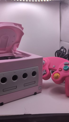 Custom Pink GameCube! #retro #retrogaming #custom #gamecube #videogames #gaming #nintendo