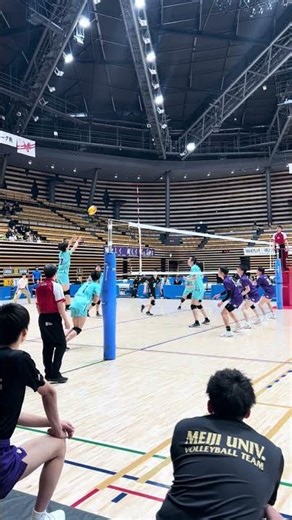 [Meiji 21st Year, Hiroto Kondo] Kondo scores the winning point in a long rally! #univas #volleyba...