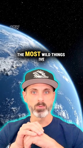 Look at the Pacific Ocean… 👀🌎 This is the part of Earth we never talk about. One uninterrupted body of water stretching farther than we can even comprehend. 70% of Earth is ocean. Unmapped. Unexplored. Unknown. Yet somehow we’re told archaeology has some of the most important mysteries of ancient civilizations figured out. Egypt. Göbekli Tepe. Lost civilizations. Timelines presented as absolute certainty… while most of our own planet remains a question mark. How can anyone claim we’ve solved t