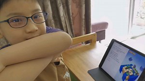 （swift playgrounds）幼儿园小朋友教你学编程（切换开关）