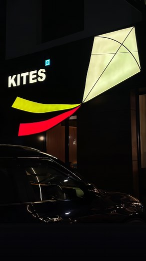 Jinu🍓 on Instagram: "A pure veg dining experience that’s a class apart! ✨ @kitespureveg in Kilpauk is the perfect spot for families, offering a spacious and chic ambiance that makes every meal special ♥️🪁 Their menu is packed with flavors, from crispy Corn Cheese Cigars to a loaded Chaat Platter that brings together the best of street-style foods I tried, 🌽Corn n cheese cigar 🥟Kites chat platter✨✨ 🥙Kung pao paneer✨ 🍕Panjab express pizza✨ 🍛Kites special dum biryani✨✨ 🥭Mango lassi✨ 🍍Pina