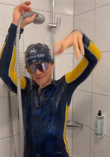 Mirror Dancing Techniques for Fun and Fitness