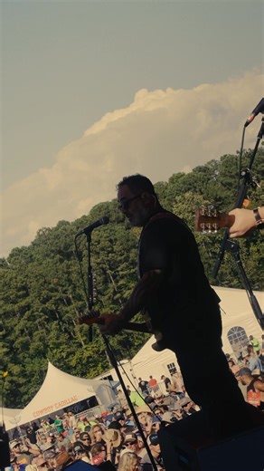 Fall shows will be back before you know it! Get your tickets now 🎙🍂🇺🇸 | Aaron Lewis