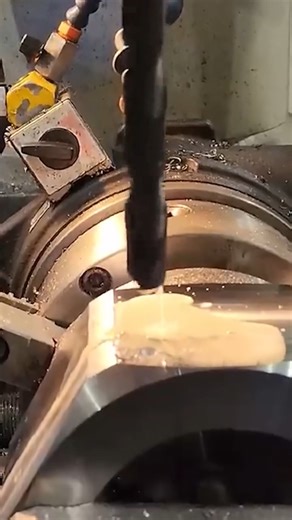 Fitting the Nut on a Hydraulic Cylinder Rod