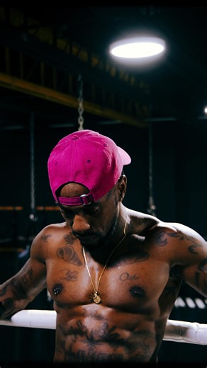 El Boomdiguiri on Instagram: "LLEGÓ EL NEGRO DE LAS MINAS! En complicidad de mi bro @jerrydi PUSH UP THE TEMPO Parte de " LA ANTESALA” EP (TRAINING VIDEO) CREW (UNC’N’PHEW) @faker.flp X @williedevilletv @yiyidejalacaer @santosonidostudio Video By @_noface777__ Krump Dancer @oscarpinto_oracket Technical gear @vsnflms__ Producción Eje. @santocerebro Agradecimiento especial a @mmacolombia DISPONIBLE!! LINK EN MI BIO! #pushupthetempo #laantesala"