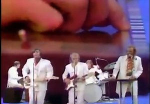 Recorded over many sessions in 1966, including May 4, "Good Vibrations" is still just as exciting as it's ever been 🤩 Get those excitations: https://UMe.lnk.to/BBGoodVibrations | The Beach Boys
