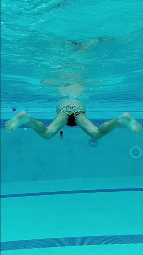 Brasse : maîtrisez vos jambes pour un déplacement puissant 🚀