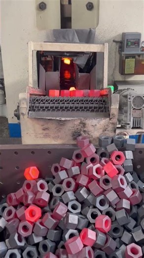 Forging thickened nuts# Fasteners # Nuts # Wind Power # Petrochemical