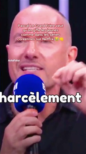 Pascal Le Grand Frère wants us to slap young people like they do in Korean series on Netflix 😂👊