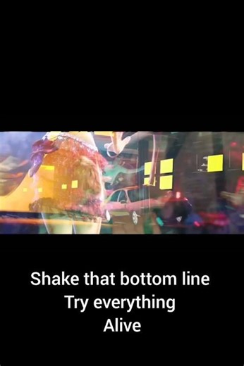 Shake her bottom line (s***post) #shakira #chrishemsworth