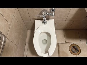 Circle K Women’s Restroom full shoot