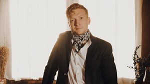 Tyler Childers - Nose On The Grindstone (Official Live Video)