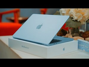 M4 MacBook Air Unboxing & First Impressions in the NEW Sky Blue (2025)