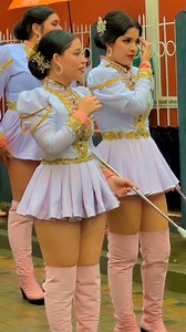 Valery y Nathaly de Ilobasco Latin Band 🇸🇻😍 | Belleza musical