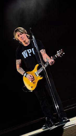 3K reactions · 293 comments | The beginning of this song is what grabs most people. Here's Keith Urban singing Stupid Boy in Winnipeg during his High and Alive tour. #KeithUrban #concert #livemusic #stupidboy | Jennifer Zilio | Facebook