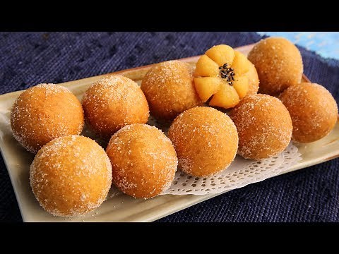 Korean chapssal doughnuts (Sweet, chewy, doughnut balls filled with sweet red beans)
