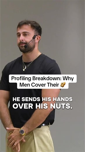 He’s insecure and he’s protecting himself. #profiling #ciaprofiler #bodylanguage