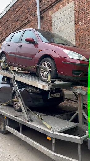 Next two cars collected are a MK1 Ford focus what used to be a daily collection a few years ago, we don’t get these as often as we used to! And a 2012 VW Golf diesel with a faulty injector. Both cars are off to the big crusher! #scrapcars #scrapmetal #scrapacar #scraplife #garagelife #carsales #sellyourcar #manchester | Scrap Any Car Manchester