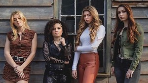 PLUSH Cover Isolation By ALTER BRIDGE In New Video