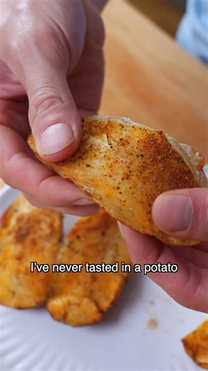 Shufosho on Instagram: "Freeze a potato thank me later #potato #cooking #foodie #viralrecipes"