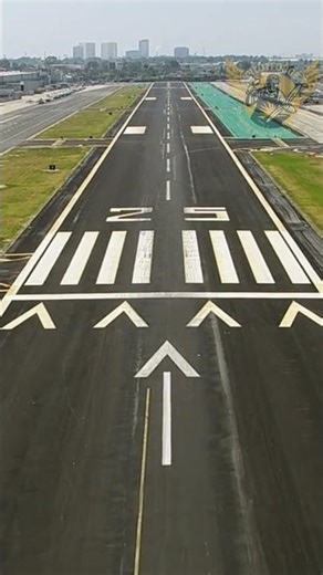 What Do The White Lines On Runways Mean? #airport #aircraft