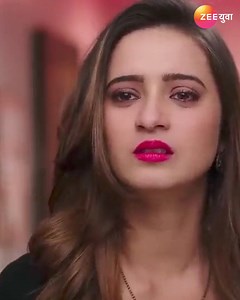 17K views · 85 reactions | मुलीसाठी तिचा पहिला हिरो असतो - तिचा बाप! 'ट्रीपल् सीट' चित्रपटातील हा भावनिक प्रसंग आवडल्यास इतरांसोबत नक्की शेअर करा. #ZeeYuva #TripleSeat #MovieScene | Zee Yuva | Facebook