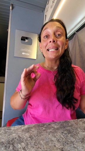 🇲🇽 México nos permitió vivir algo único.🤩 🌊Las Manta Rayas y su espectáculo de saltos entre las aguas turquesa del mar y brillando bajo el sol.☀️ Experiencias increíbles que vivimos en estos 8 años Recorriendo el Mundo.🌎 Esta maravilla la encontramos en #LosBarriles en #BajaCalifornisSur. 🍃❤Siempre agradecidos a la naturaleza por ser tan maravillosa con nosotros. 👉¿Cuál es TU EXPERIENCIA mágica con la NATURALEZA?🌈🍀 #mexico #viajarpormexico #mexicolindo #mexicomagico #mexicotravel #mexic