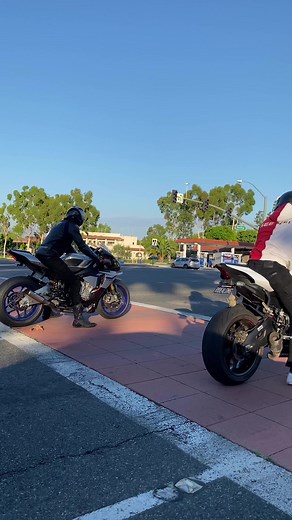 Yamaha R1 Pure Sound🔊 #crossplane #yamahar1 #r1 #r1dealong | R1dealong