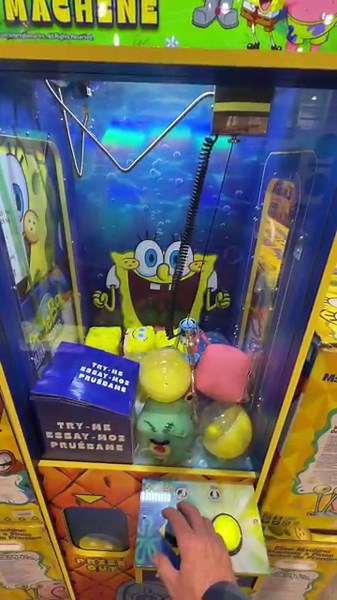 How a claw machine should work