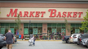 Nearly a week later, no updates from Market Basket's mediation — what's going on?