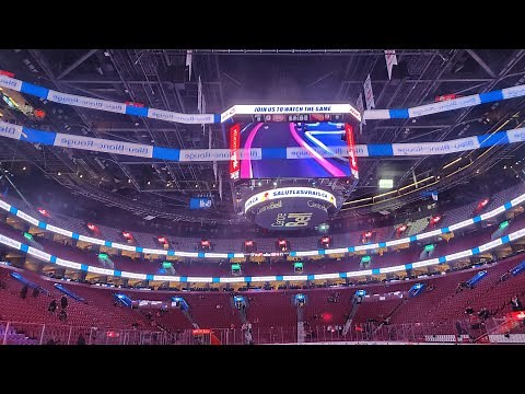 🏒 A hockey night: some NHL action in Montreal, Canada + A look inside the Bell Centre arena 🏙️