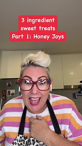 HONEY JOYS Part 1: 3 ingredient sweet treats. Honey Joy Recipe 250g butter 1/2 cup honey 4 cups cornflakes Melt honey and butter Mix with cornflakes Fill up cup cake containers and chill for 2 hours. #stephcooksstuff #honeyjoys #cornflakes #3ingredientsrecipes #sweets | Steph de Sousa