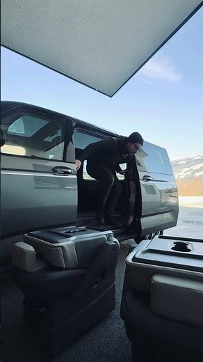 Multivan Sitze aus und einbauen - Autohaus Huber