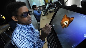 Utica students expand learning through virtual reality