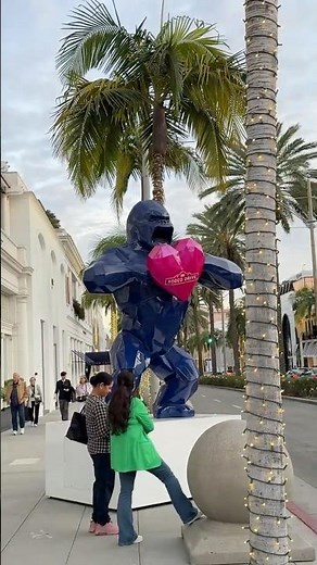 Luxury Shopping in Los Angeles | Rodeo Drive Beverly Hills