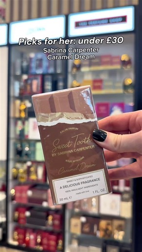 Countdown to Christmas 🎄🎅🏻✨ Find scentful gifts she will love to find under the tree - all under £30!! Find more under £30 gifts for her here 👇 https://ow.ly/uUfZ50XKqIq | The Perfume Shop