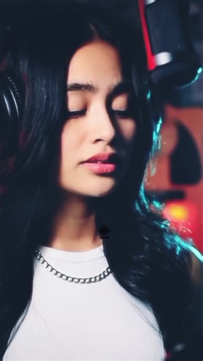 Vivoree's Soulful Rendition of 'Iris' by Goo Goo Dolls