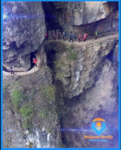 1.9M views · 37K reactions | Ma aamineeysaa hadii lagu dhoho nin kaliyaa mudo 36 sano ah ku qoday oo jeexay wadadan haadaanta ah ee la mahadiyay. Hadde buur dusheeda maaha ee ogow meesha uu wadada ka jeexay! | Bulqaas Media | Facebook