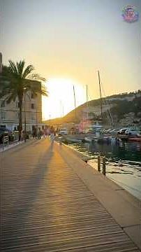 Unique timelapse stroll through the town of Bonifacio in Corsica from the marina